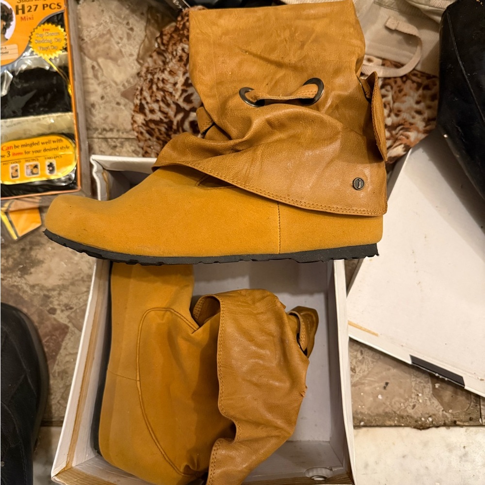 Source Unknown Mustard Knot-Accent Leatherette Mu… - image 3